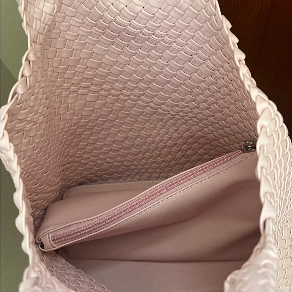 Handbag - Picture 3 of 3